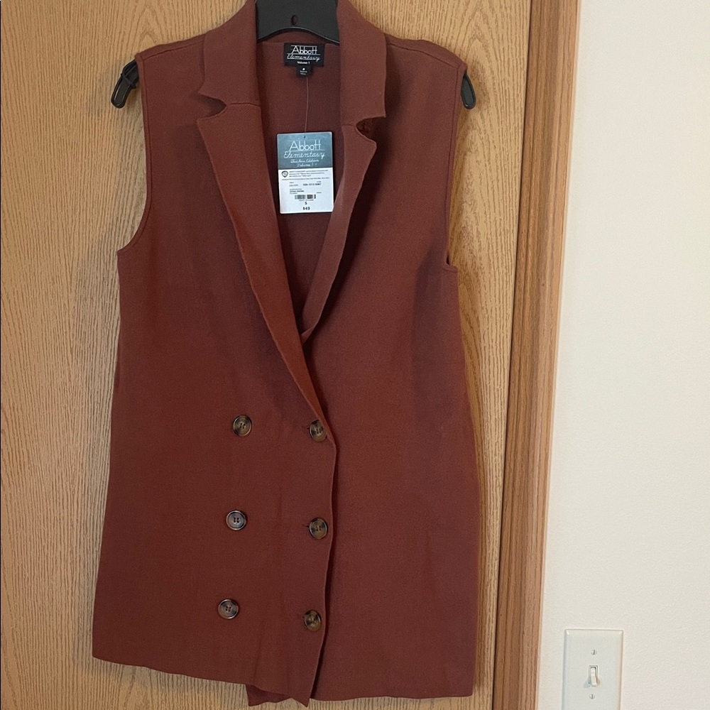 Abbot Elementary Long Vest in Sienna Brown